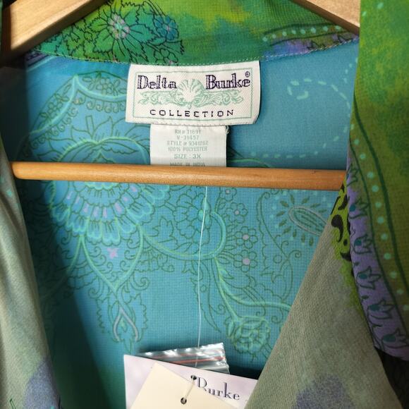 Delta Burke Floral Button Front Shirt - Picture 10 of 12